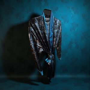 Roundtree & Yorke Blue and Black Plaid Robe